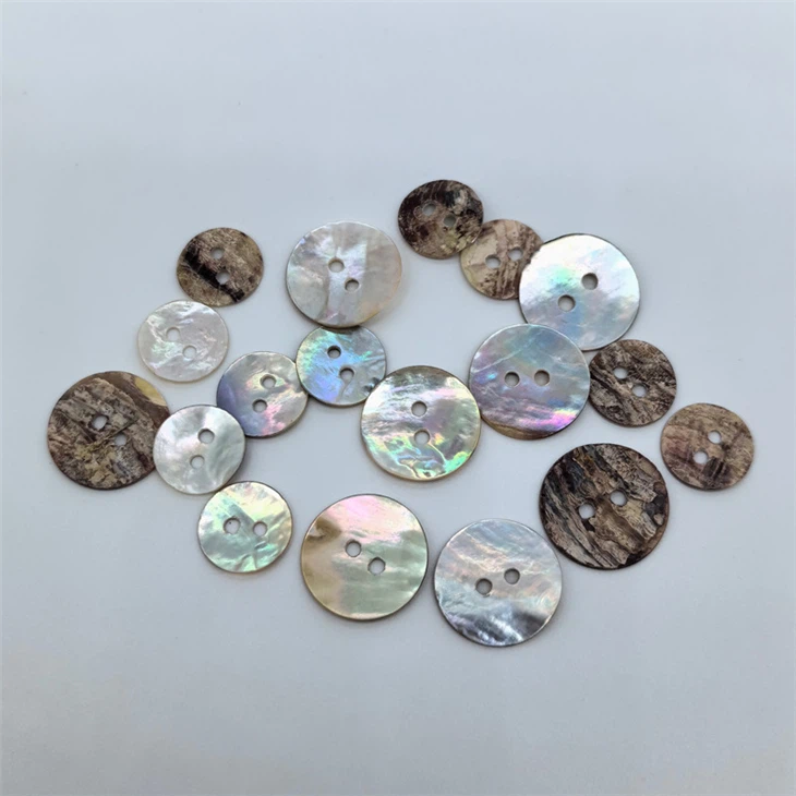 Agoya Shell Button